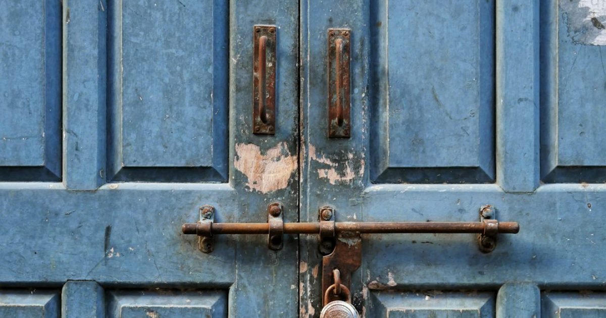 Ilustração sobre ataque força bruta WordPress e bloqueio de tentativas de login